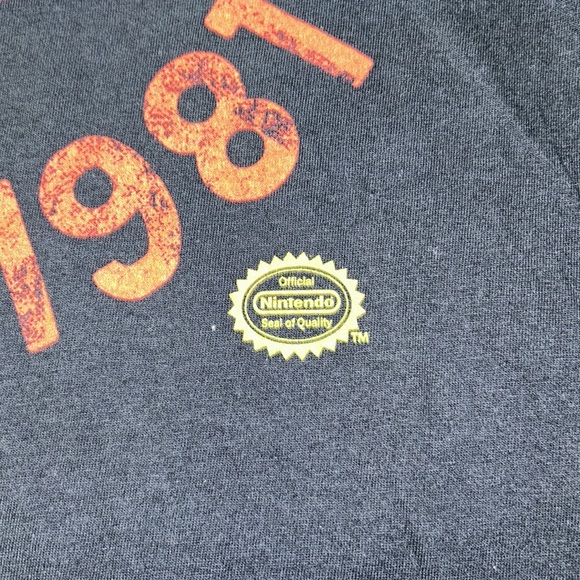 Super Mario Original Graphic T-Shirt - Picture 6 of 7